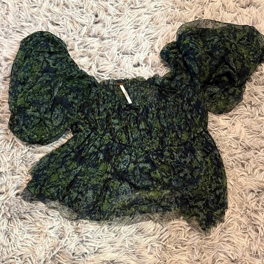 Free People Penelope BOHO Green Floral Square Neck Puff Sleeve Crop Top Shirt